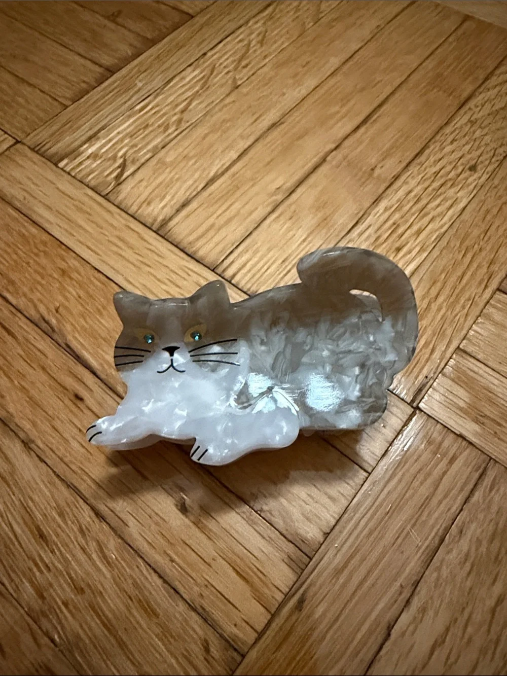 Cat Resin Hair Claw Clips - White with Orange & Gray Accents
